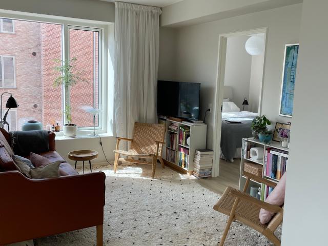 Skøn altan, nyt køkken i centrum