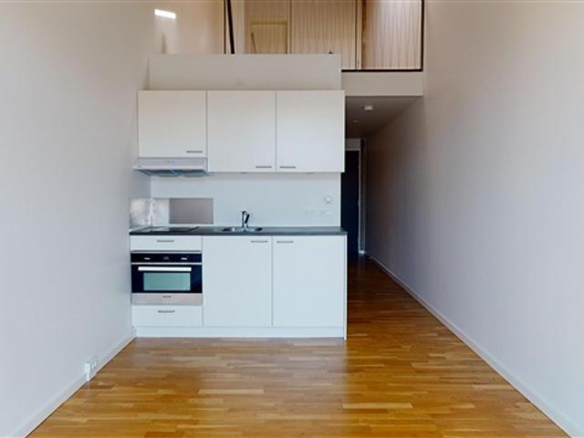 Skøn studiebolig med hems på Teglholmen, København SV, København