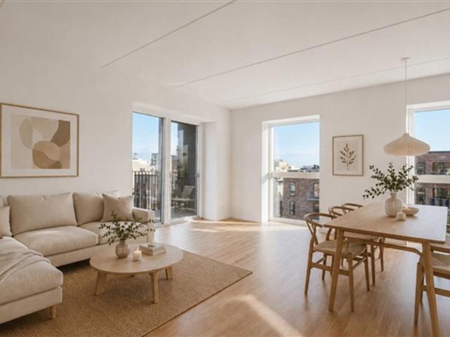 Skøn 2 værelses lejebolig med egen terrasse, København S, København