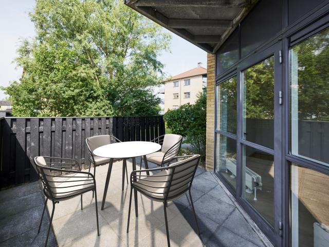 Skøn 2 værelses lejlighed med terrasse og tæt på Aarhus C