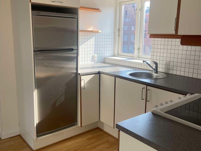 Skøn 2 værelses lejlighed med to altaner på Gravensgade i Aalborg