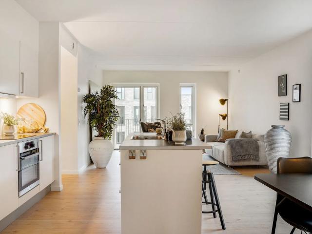 Skøn 3 vær. Lejl. m/ 2 altaner IKKE dele lejlighed