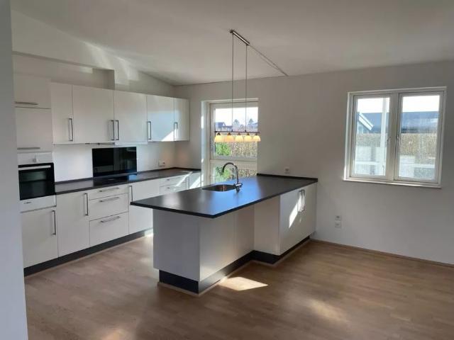 Skønt og rummeligt rækkehus