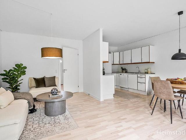 Skønt rækkehus i Holluf Pile med egen have og parkering