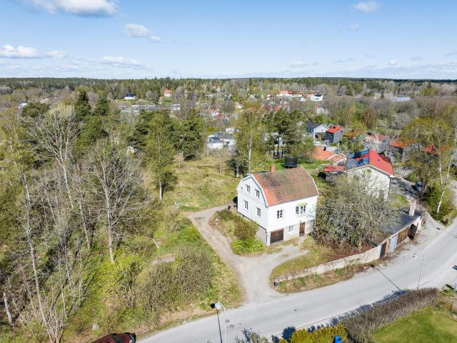 Skolvägen 13