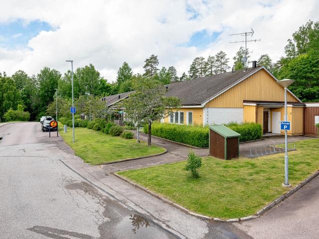 Skolvägen 1 15