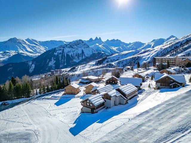 Ski in/ski out complexe de 3 chalets de luxe à vendre ensemb. m² Fontcouverte la Toussuire La Toussuire