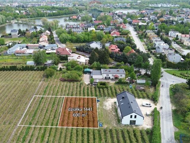 Skierniewice, Stanisława Staszica, 600 m2