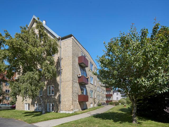 Skjulhøj Allé 72 76