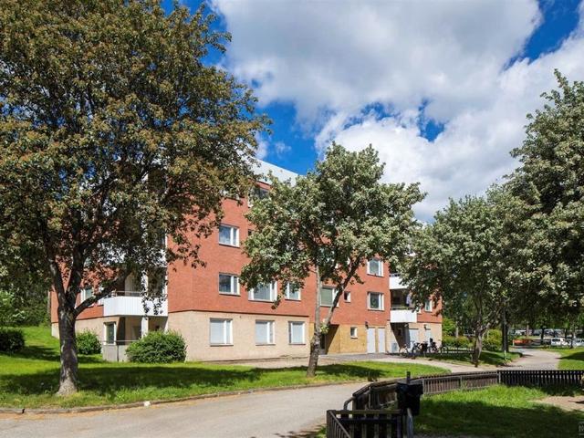 Skrinnarvägen 8