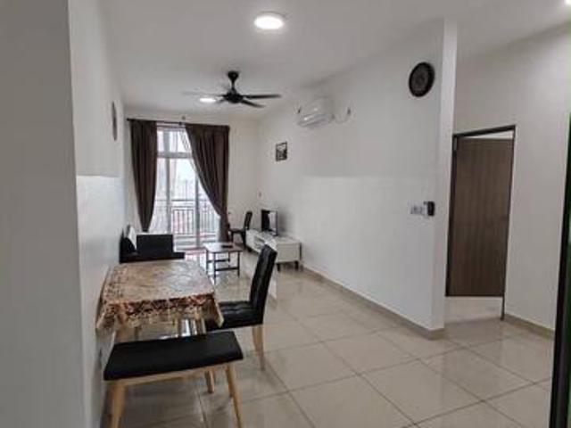 Sks Habitat Larkin Bus To Ciq Upside Mall3RoomNear Ciq Tampoi