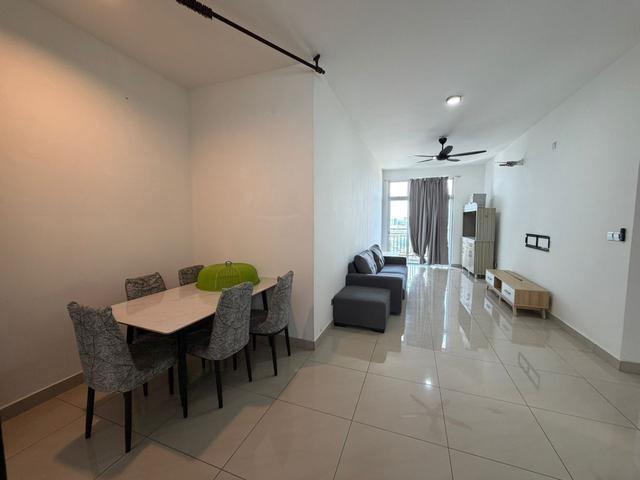 SKS Habitat Larkin Fully Furnished Have 2 Carpark Walk to SKS Mall