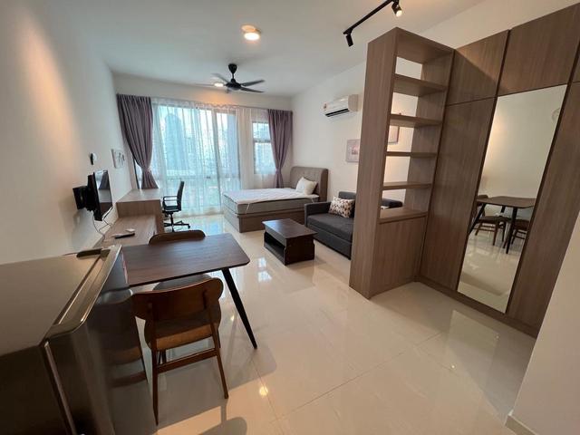 SKS Pavillion Residence JB Town Studio unit Walking Distance To CIQ