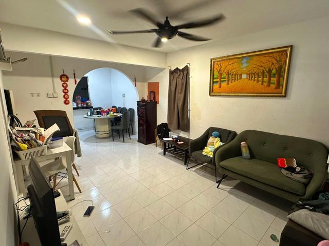 Skudaitaman damai jayacorner low costfully furnished