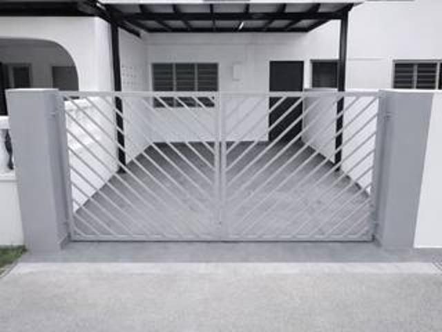 Skudai double storey low cost 3beds renovated sale