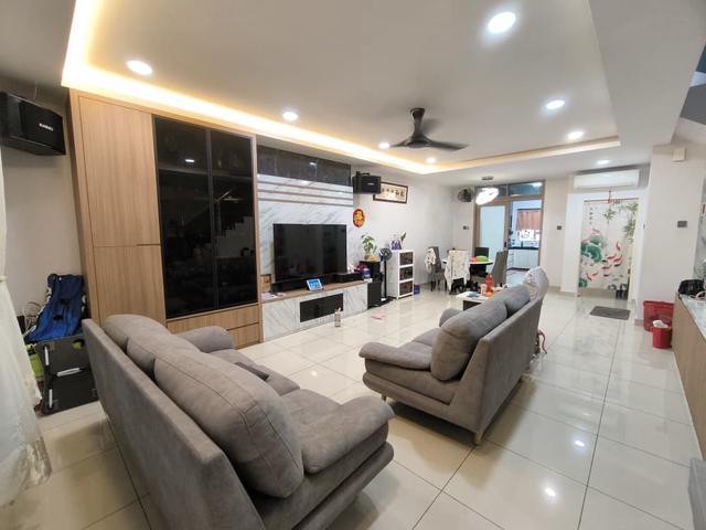 Skudai Mutiara Utama Double Storey 20x65 Fully Renovated Furnished GG