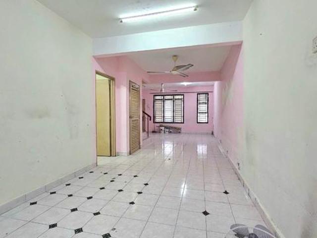 Skudai Sri Pulai Perdana double storey freehold 4bedrooms sale