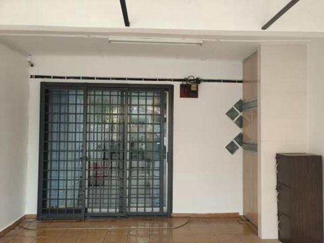 Skudai Paradigm Mall 3 Bedroom Fully Furnished