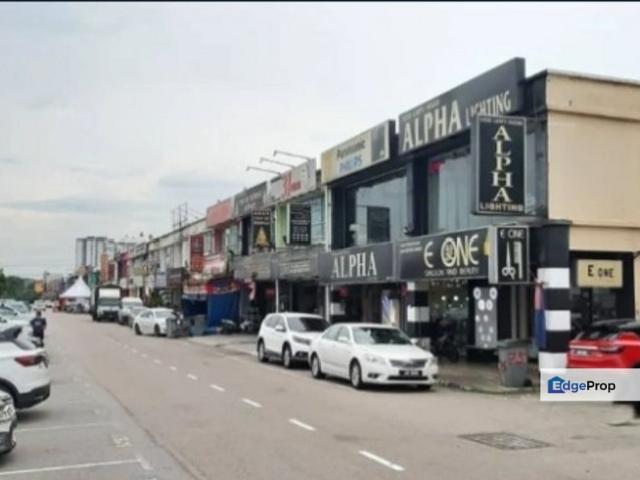 Skudai / Taman Nusa Bestari / Corner Lot