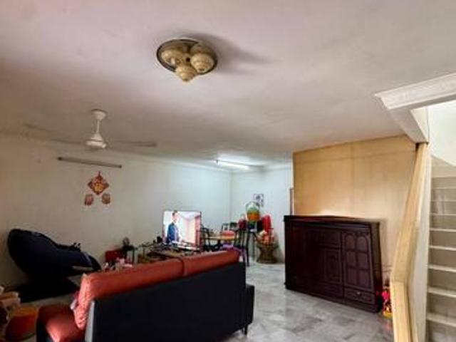 Skudai taman Sri Putri Double Storey Terrace house For Sale