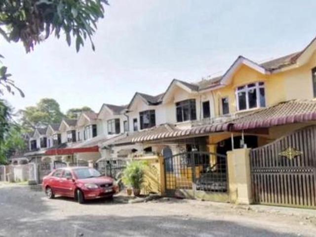 Skudai Taman Tan Sri Yaakob Jalan Putra LMCost Double Storey House