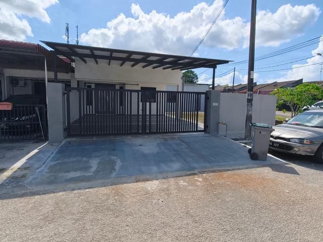 Skudai Taman Universiti Single Storey Corner Lot 650K