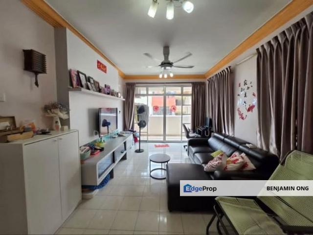 Skudai Villa