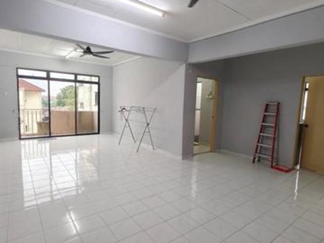 Skudai Villa Apartment 3Bedroom Have Life For Sale