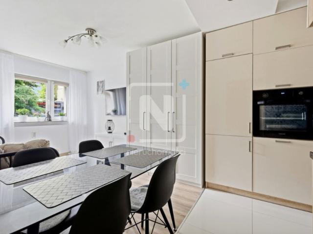 Skwer kard. Stefana Wyszyńskiego 37,38 m², Warszawa