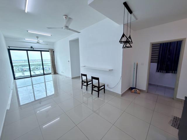 Skyvilla Disland Condo SuperB Lake View Basic Unit