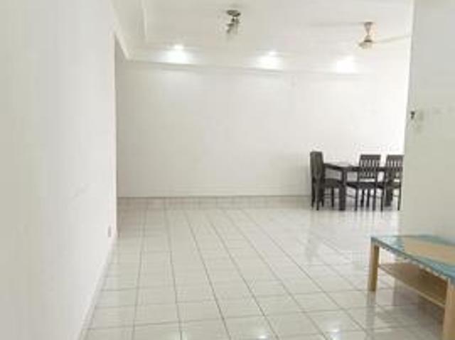 Skyvillas Serdang Seri Kembangan Condo VERY GOOD CONDITION