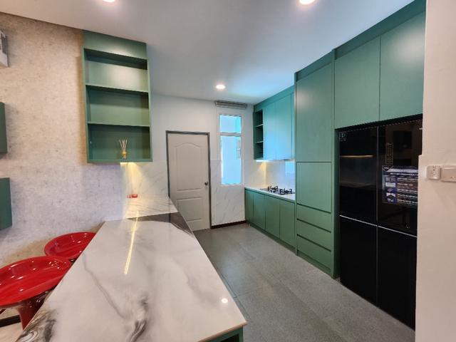SKYWALKER CONDO Kobusak 1053sqft Flood Free Near to Plaza 333