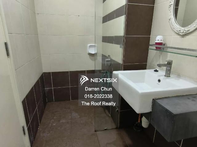 Sky 88 @ jb town area, high floor 2 bedroom unit, come with fully furnished, sell with tenancy 1 year
