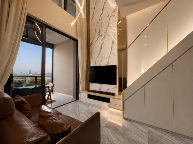 Sky Everton Condominium For Sale, $3,000,000, 3 Bed 3 Bath 1,109 sqft $2,705.00 psf