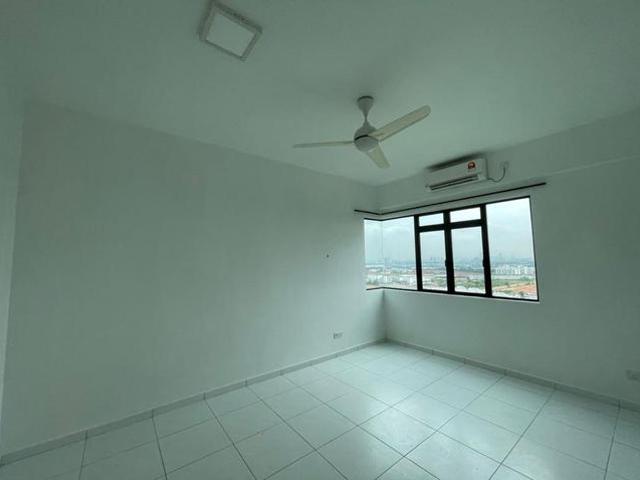 Sky oasis setia Indah 3 bedrooms 2 bathrooms 2 parking low density
