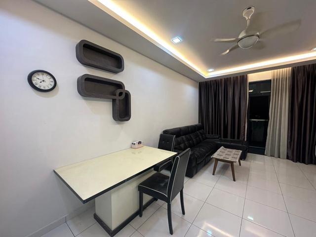 Sky Loft Bukit Indah 2 Bedroom Apartment Fully Furnished Near Bus Stop