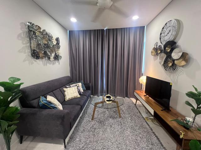 Sky Suites KLCC 3R 2B Tip Top Condition Ready Move In