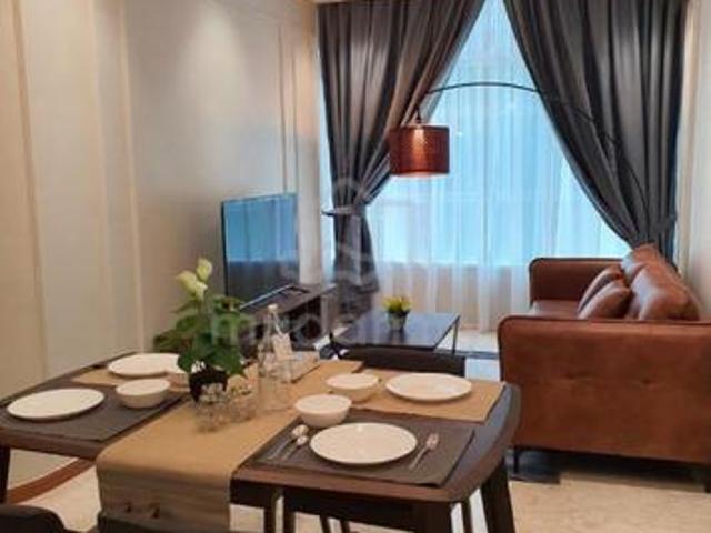 Sky Suites KLCC Dual Key End Lot 3R2B 849sf Fully Furnished Pool View