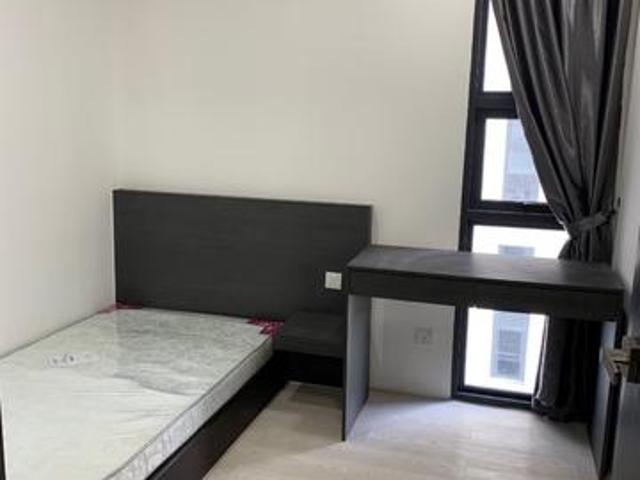 Sky Park Cyberjaya 2ROOM 2 BATH Fully Vacant
