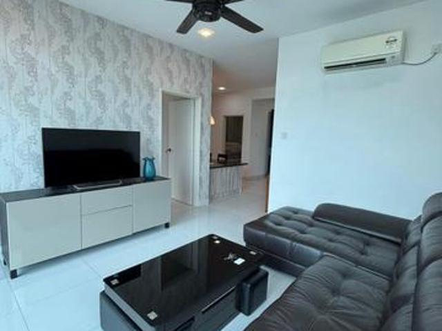 Sky Peak Apartment Setia Tropika Corner Unit City View