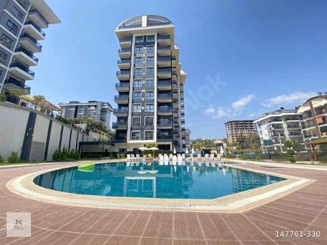 SKY TOWER SİTESİNDE LÜKS DAİRE 6.KAT 1+1 50M2 İSKANLI