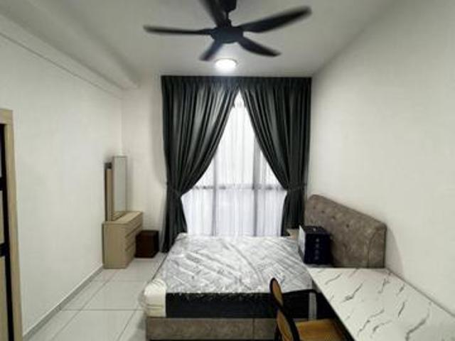 Sky Trees Bukit Indah Dualkey Studio Including wifi