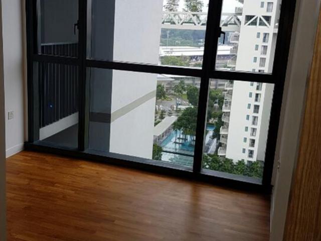 Sky Vue High floor, conducive unit for you to get it soon!