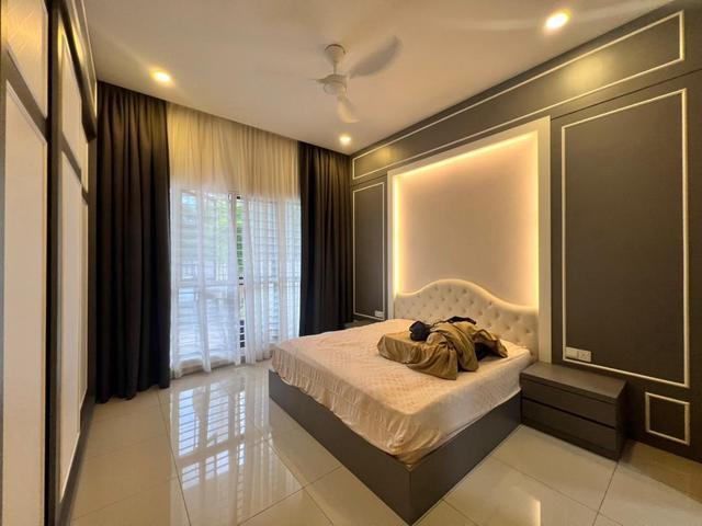 SKYCUBE CONDO GROUND FLOOR 2018sf 3room3CP Full Furnish SG ARA RELAU