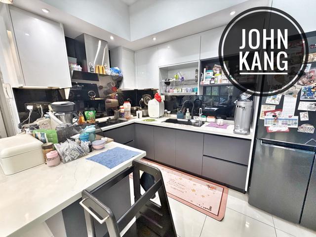 Skycube Residence Condo 1207sf Fully Renovated Furnished 2CP