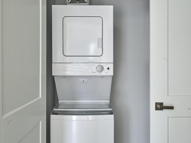 Skye Rentals 2 Bedroom Apartment for Rent at 383 Albert St, Ottawa, ON K1R 0C8 Downtown Ottawa