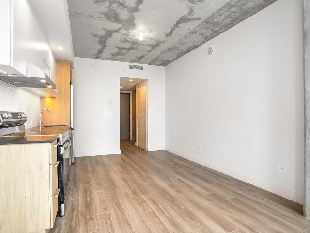 Skyla 1 Bedroom Apartment for Rent at 900 Rue Saint Jacques, Montréal, QC H3C 1A5 Vieux Montréal