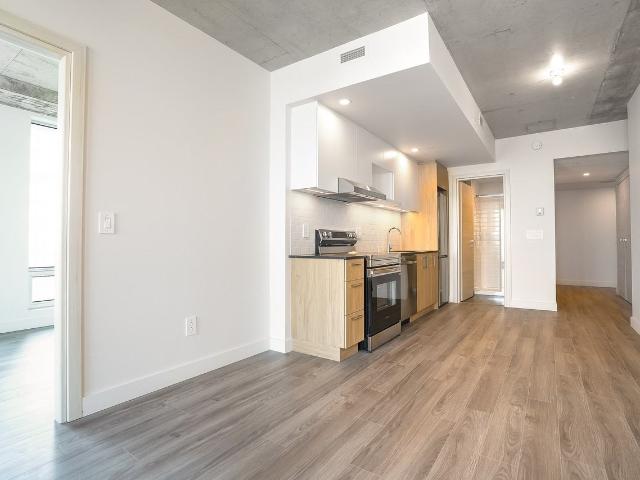 Skyla 3 Bedroom Apartment for Rent at 900 Rue Saint Jacques, Montréal, QC H3C 1A5 Vieux Montréal