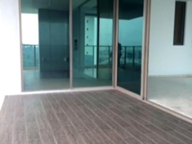 Skyline Residences D4, Condominium