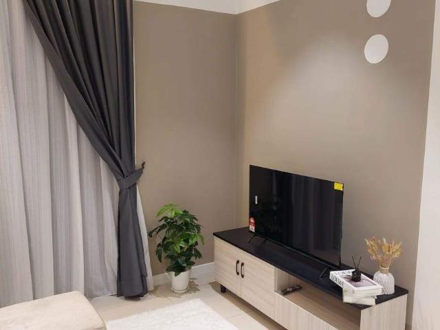 Skyline 3R2B Whole Unit very Pretty Unit, Ready Move In Unit